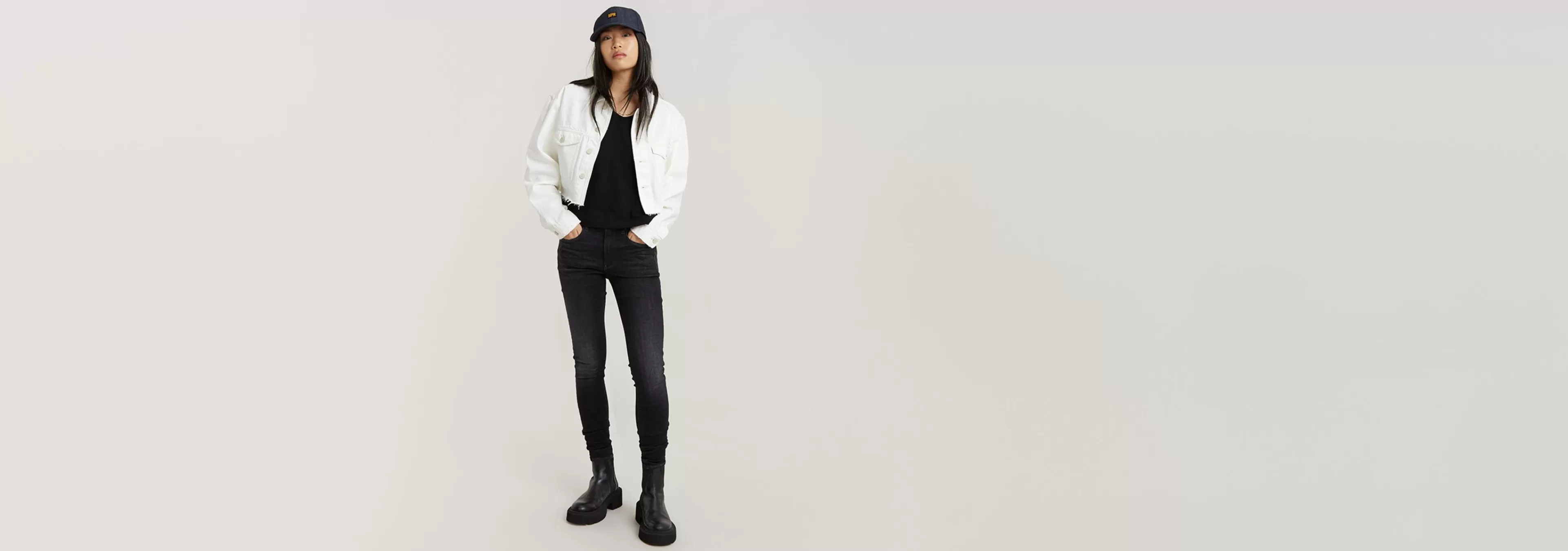 Outlet G-Star 3301 Skinny Jeans worn in coal