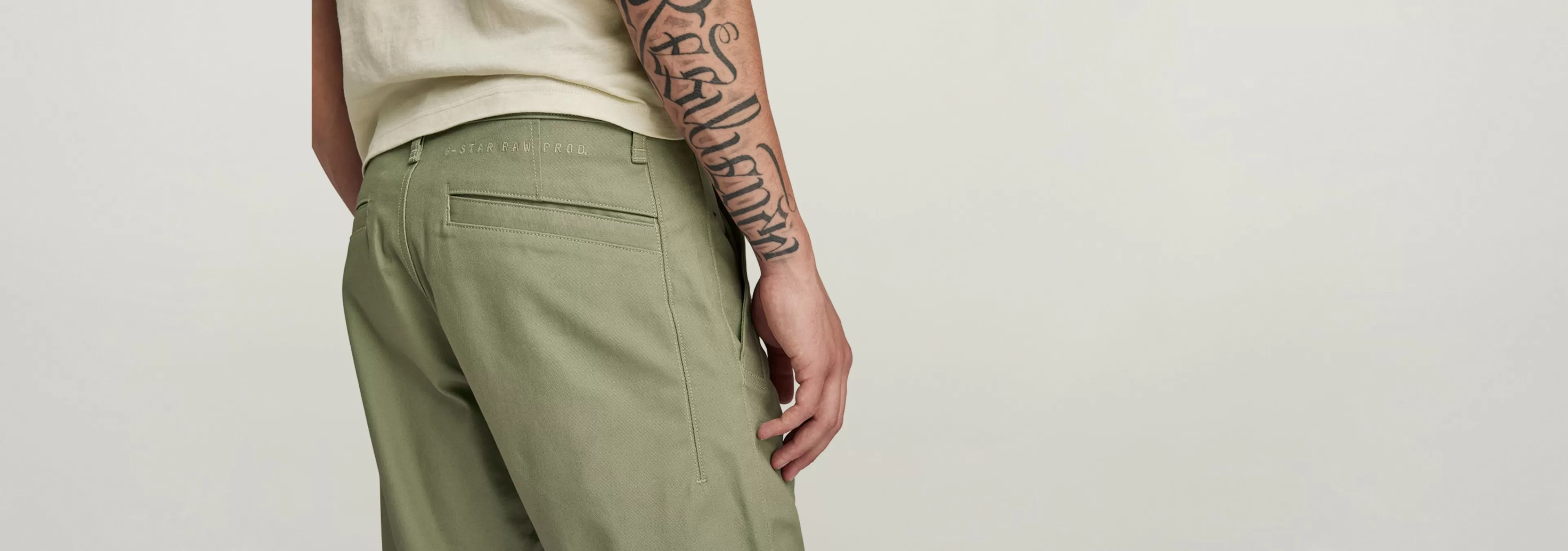 Shop G-Star Bronson 2.0 Slim Chino Short shamrock