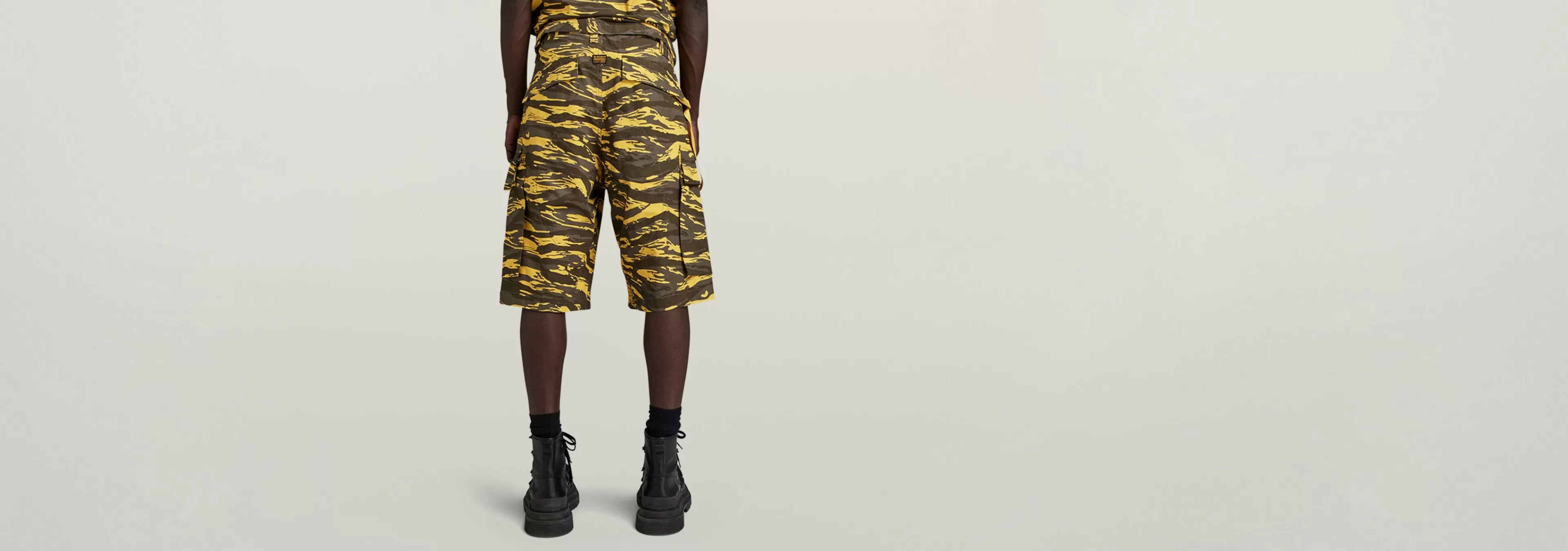 New G-Star R-3N Relaxed Short dk lemon tiger camo