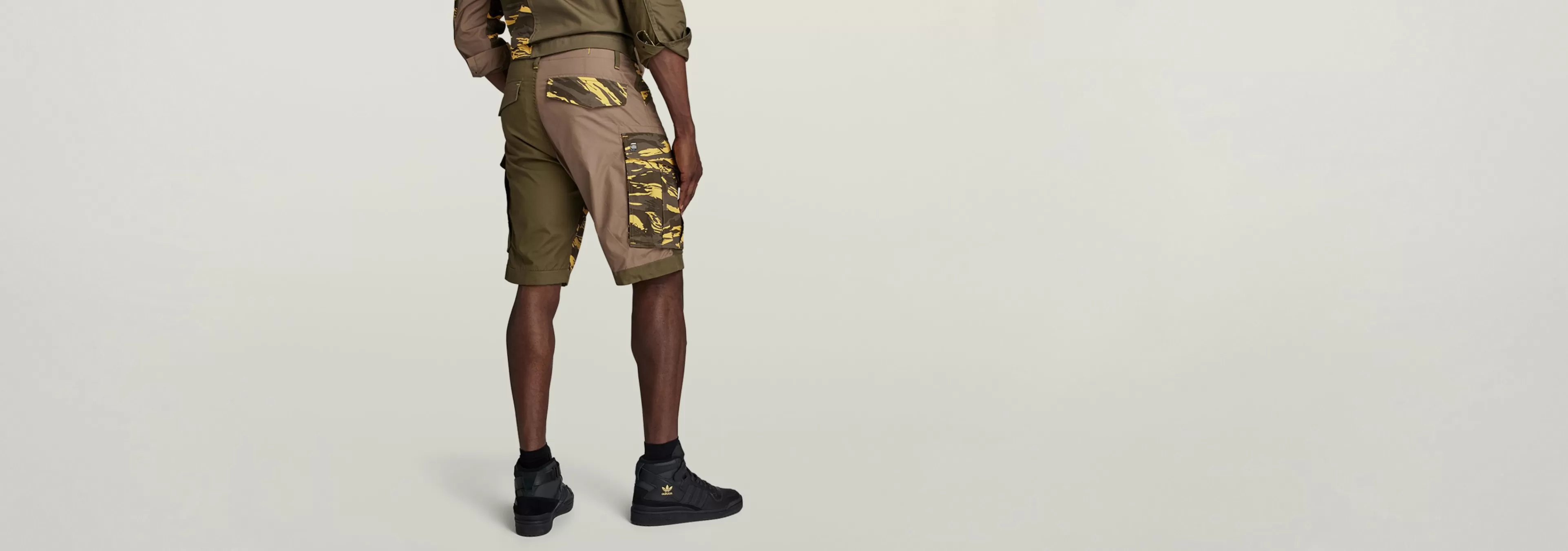 Cheap G-Star Rovic Mix Zip Relaxed Short shadow olive