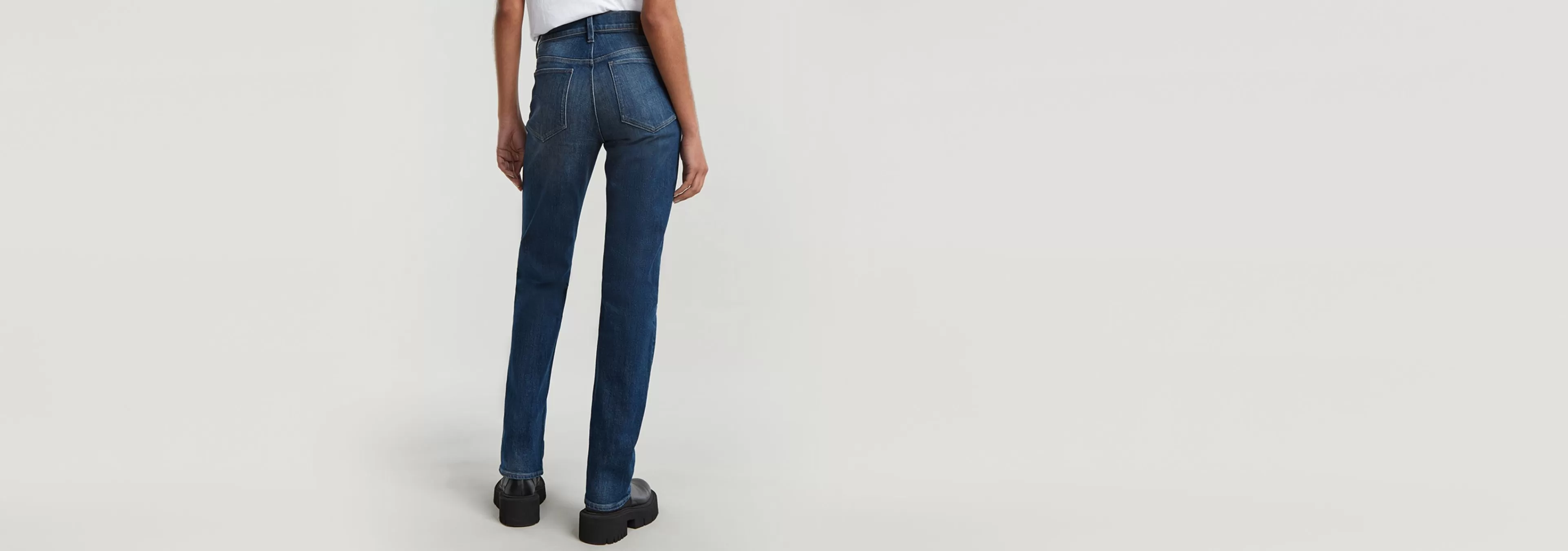 Fashion G-Star Strace Straight Jeans worn in blizzard